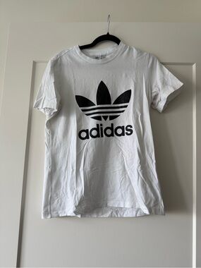 adidas White T-Shirt with Black Trefoil Logo